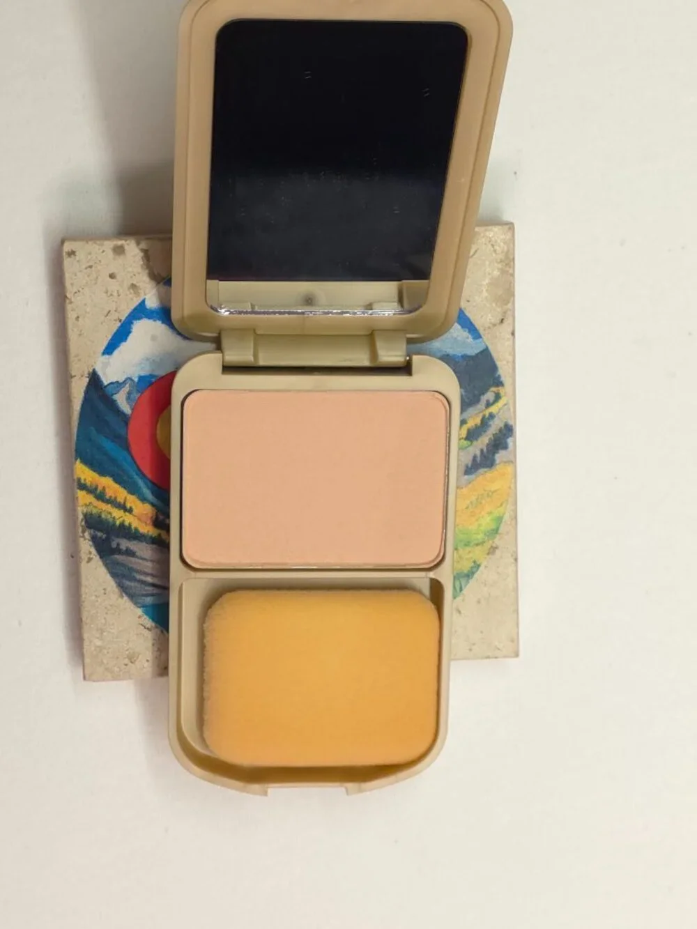 VINTAGE L'Oreal Paris Visible Lift Line Minimizing Powder - Colour Lift